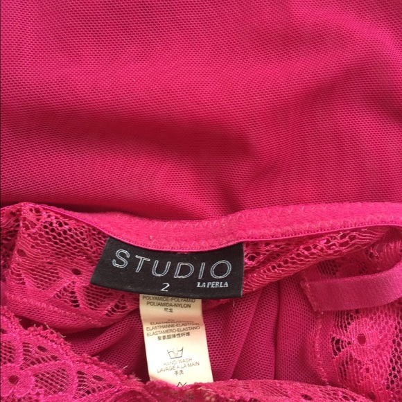 La Perla raspberry color chemise lace cup 2 - Picture 2 of 2